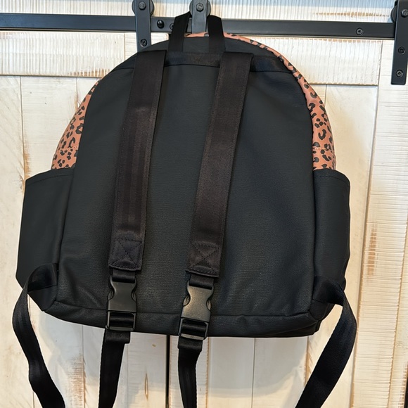 Gently Used Leopard Print Petunia Pickle Bottom Backpack - Picture 2 of 5